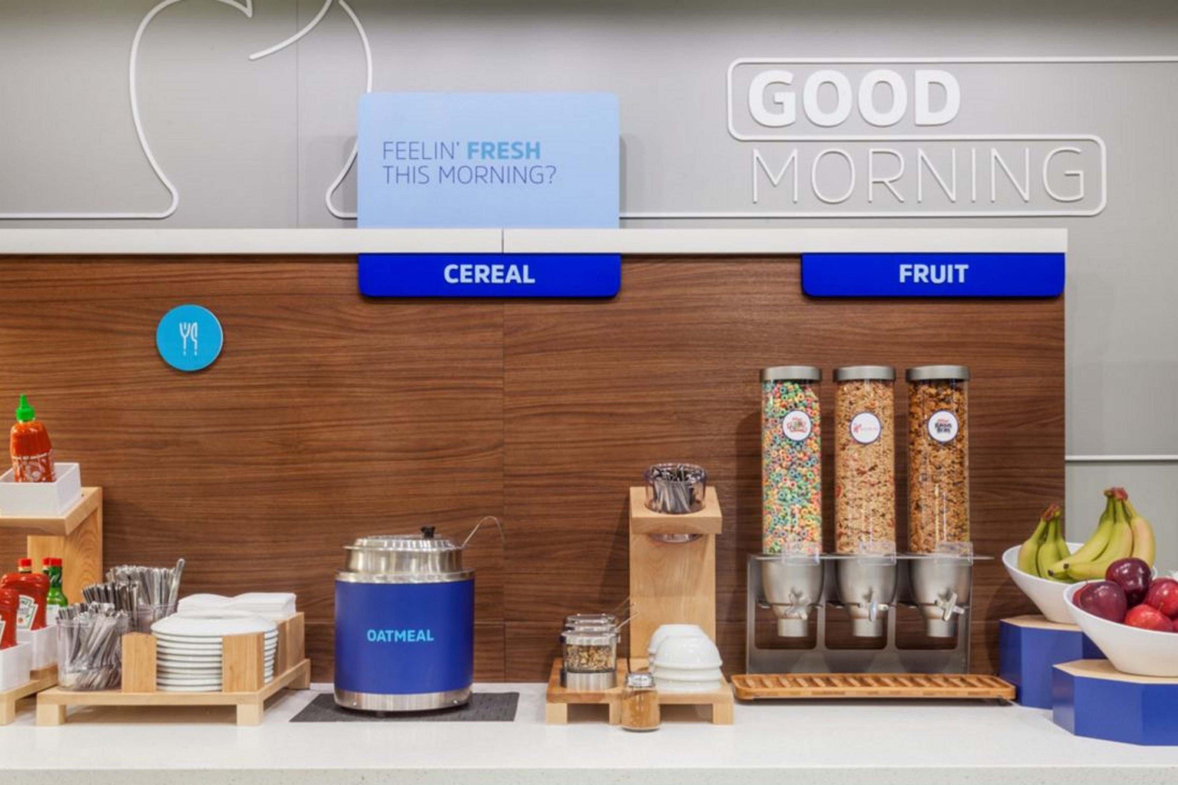 Holiday Inn Express Hotel & Suites Newport South By Ihg Exteriör bild