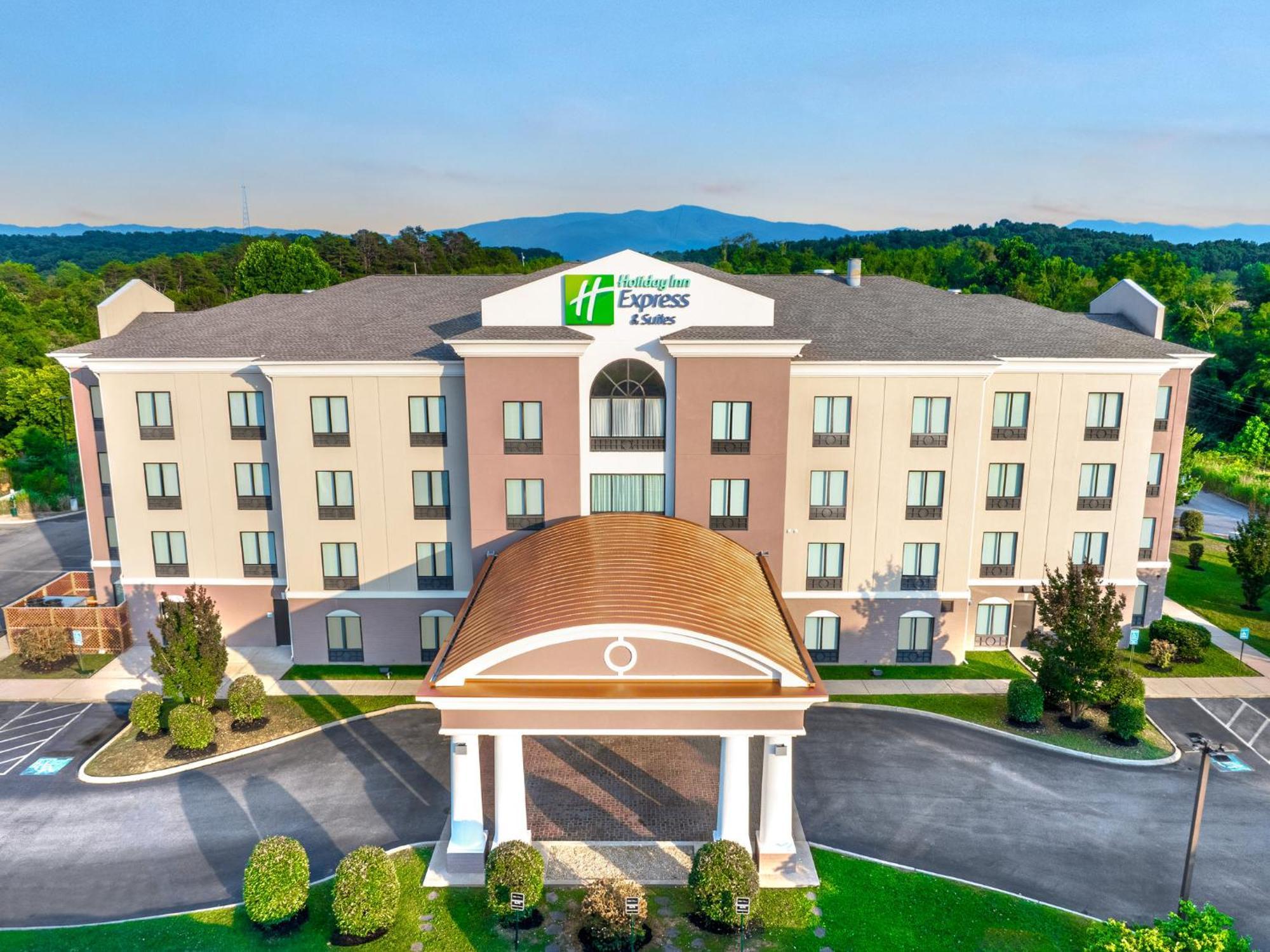 Holiday Inn Express Hotel & Suites Newport South By Ihg Exteriör bild