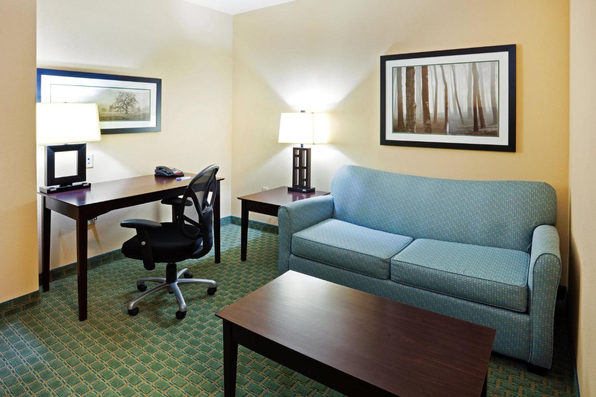 Holiday Inn Express Hotel & Suites Newport South By Ihg Exteriör bild
