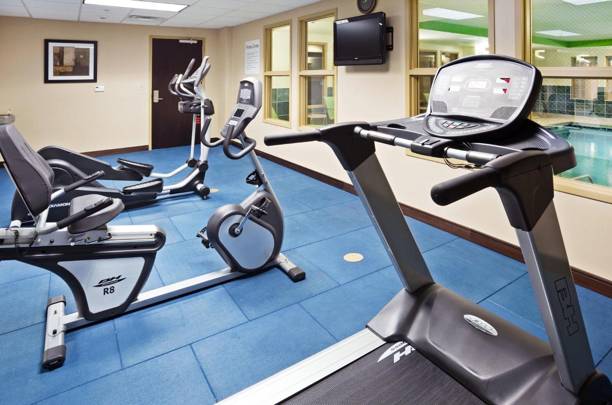 Holiday Inn Express Hotel & Suites Newport South By Ihg Exteriör bild