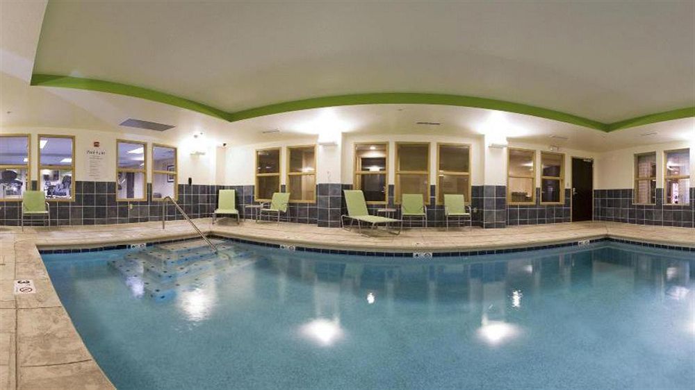 Holiday Inn Express Hotel & Suites Newport South By Ihg Exteriör bild
